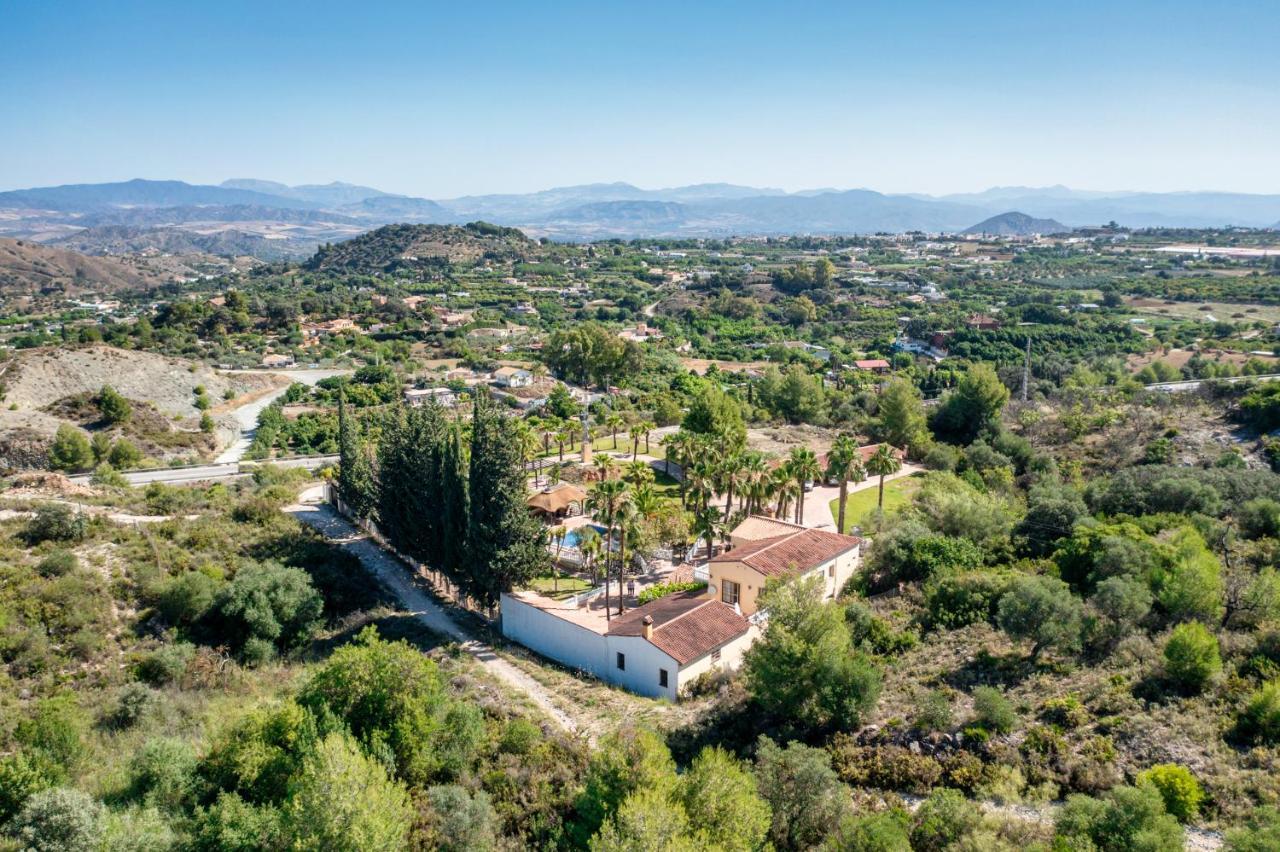 Hacienda De La Siesta *